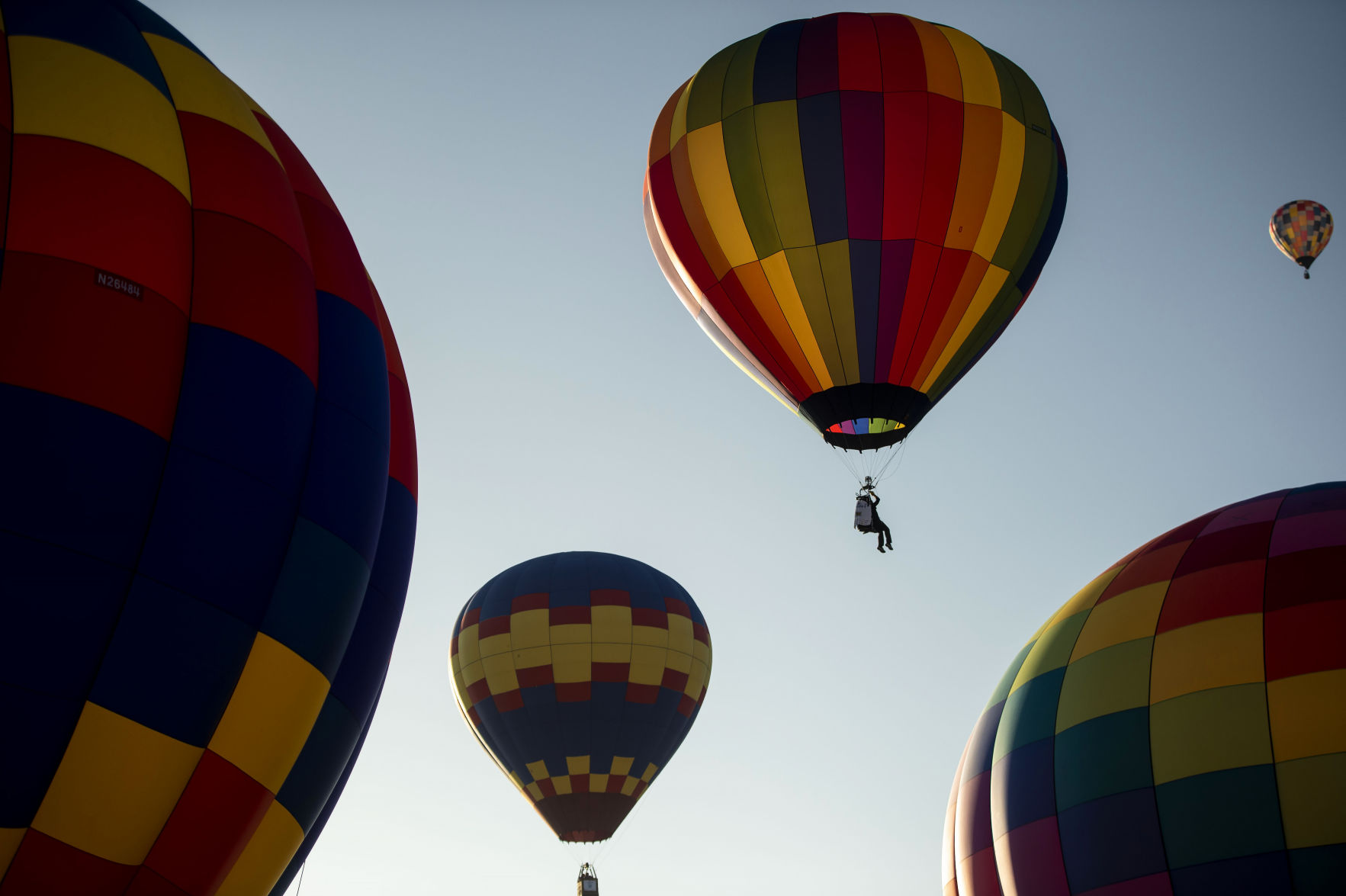 090219-news-liftoffballoons 01.jpg